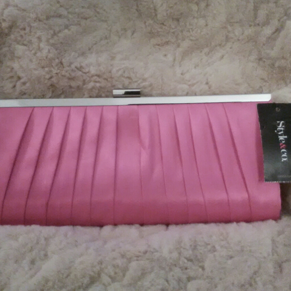 Purse - Picture 2 of 4
